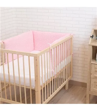 protector de cuna - Vista de uso con modelo Pink sparkles