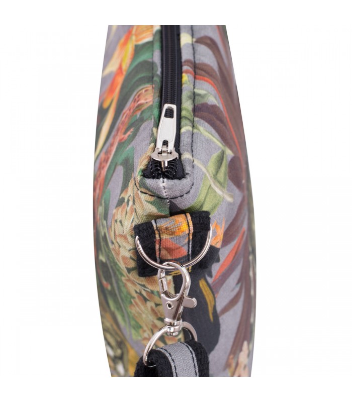 Vista lateral da alta costura exótica