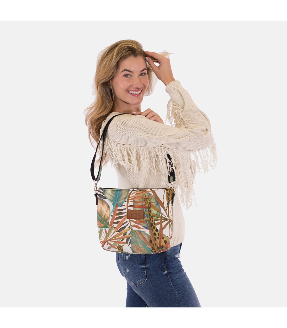 Crossbody bag - Use view with model Safari