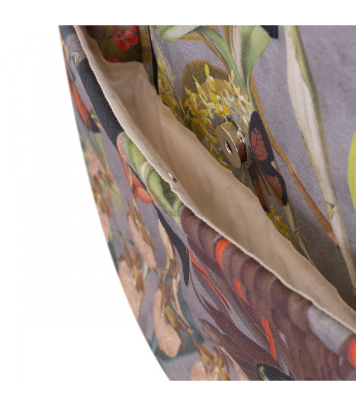 Detalhe de fechamento de bolso Exotic Couture