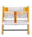 Stokke Tripp trapp - Vista frontal con retenedor Picnic Vichy