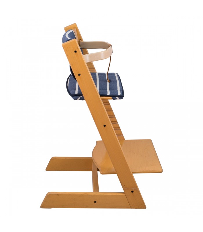 Stokke Tripp trapp - Vista lateral das listras de marinheiro