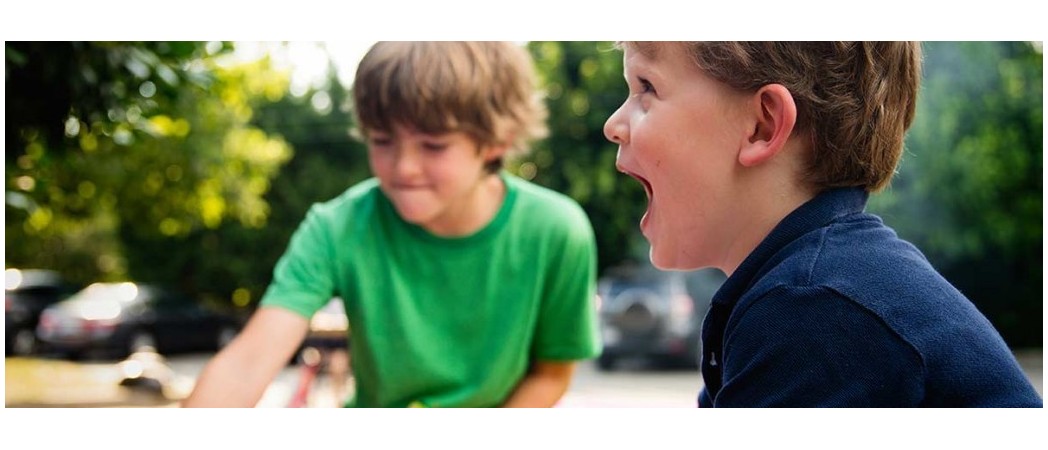 Mio figlio non parla solo urlando: cosa devo fare?