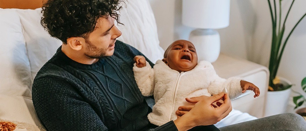 Comment contrôler les crises de colère d'un bébé ? (0-3 mois)