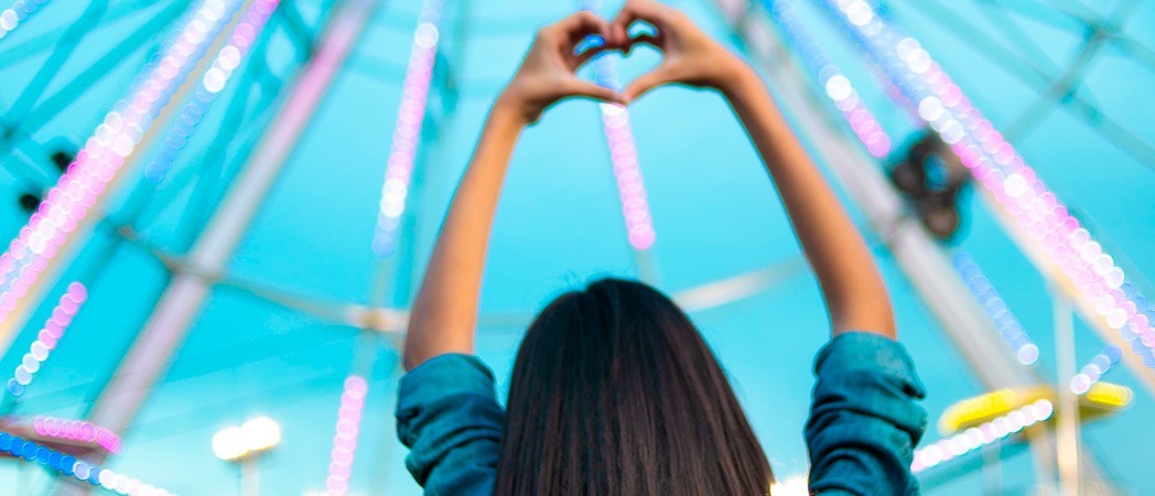 How to dress for a concert or festival