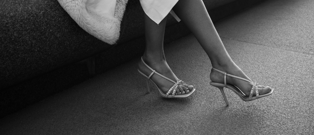 Fashion Tips to Look Taller: Add Inches with Style!