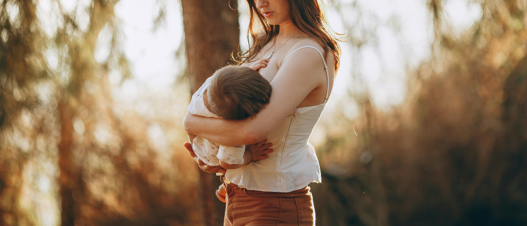 The Best Tips for Breastfeeding in Public